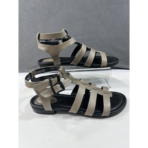 Clarks Artisan Viveca Myth Sandals Shoes Flats Women SZ 8.5 Gladiator Sage Gray - Picture 1 of 13